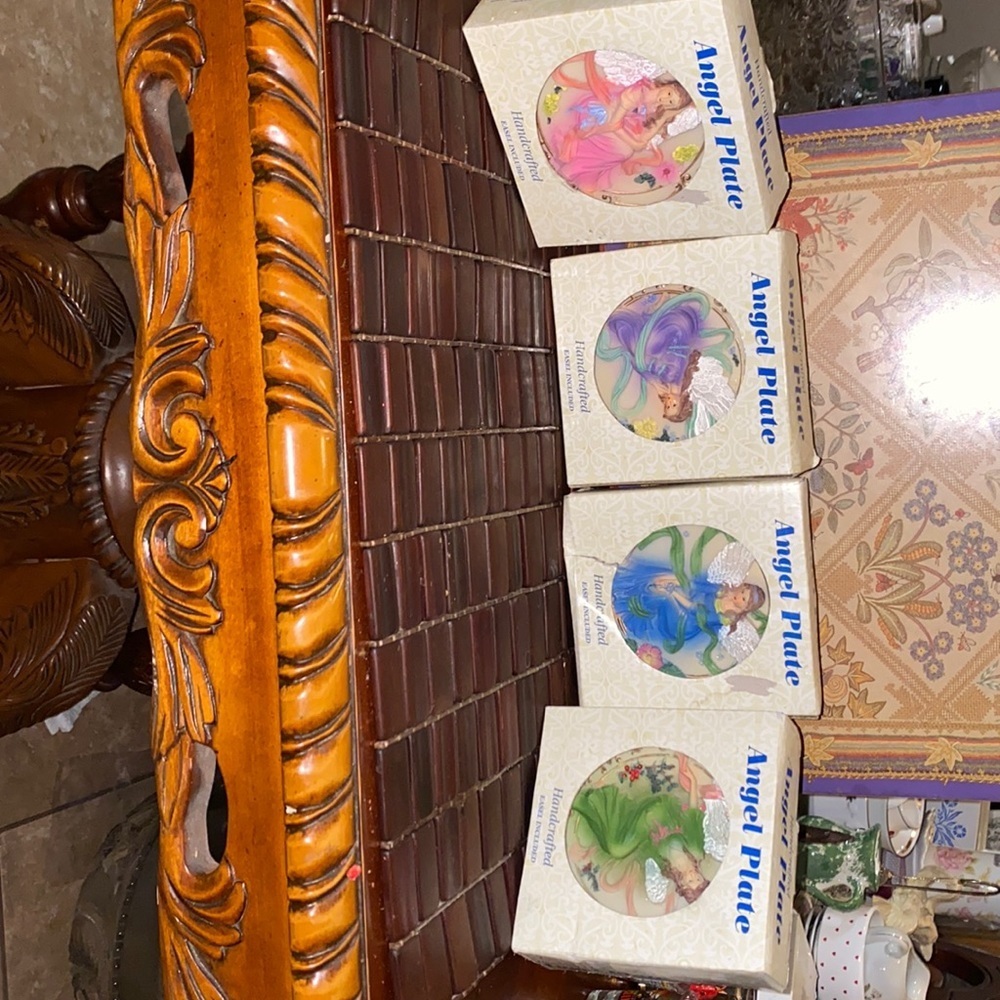 Vintage Handcrafted angle plates set of 4 in box